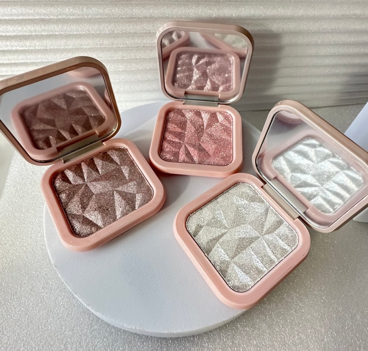 Highlighter Makeup Diamond Glow
