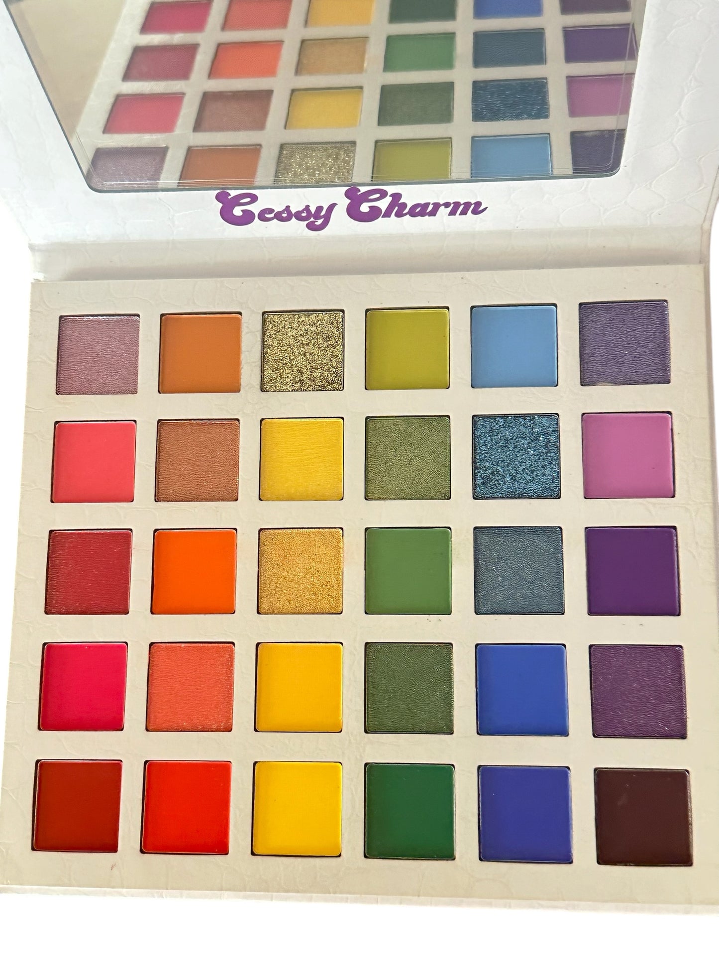 Delicate Hue Eyeshadow Palette
